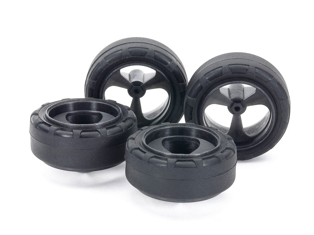 Tamiya 15541 – Low Friction Small Diameter 24mm Narrow Tyres w/ 3-Spoke Carbon Wheels (4pcs)