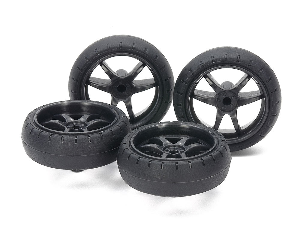 Tamiya 15546 – Low-Friction Large-Diameter Barrel Tyres 31mm & Carbon Reinforced Wheels V-Spoke